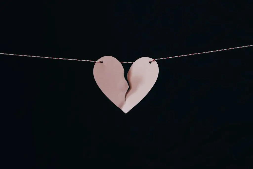 broken heart hanging on wire divorce